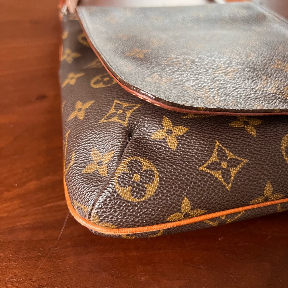 Louis Vuitton Monogram Musette Salsa Vintage Shoulder Bag - Picture 6 of 9